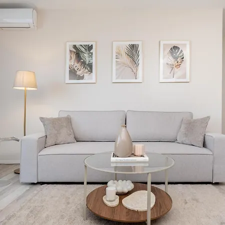 Modern With Free Parking Spots Apartment Krakau