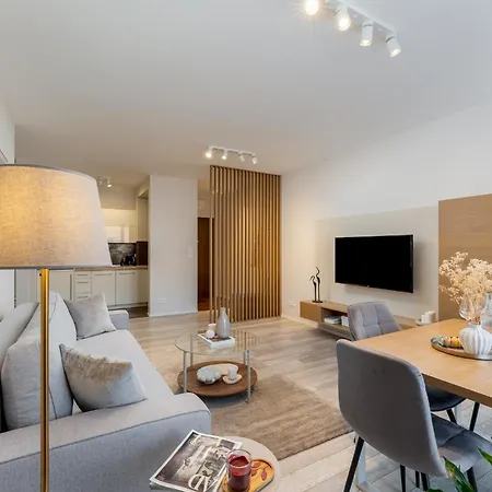 Modern With Free Parking Spots Krakau