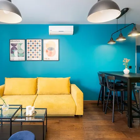 Apartment Modern With Free Parking Spot *