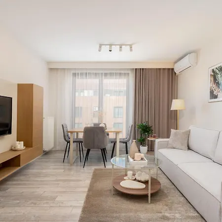 Modern With Free Parking Spots