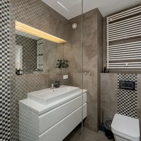 Apartment Modern With Free Parking Spots