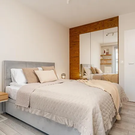 Modern With Free Parking Spots