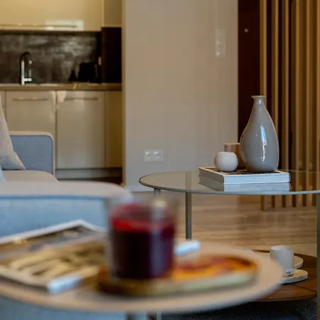 Modern With Free Parking Spots *