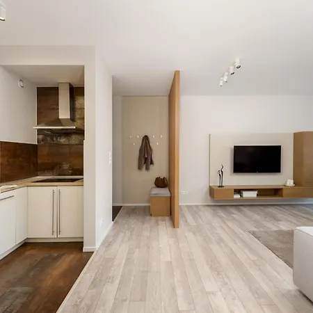 Modern With Free Parking Spots * Cracóvia