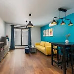 Modern With Free Parking Spots شقة كراكوفيا